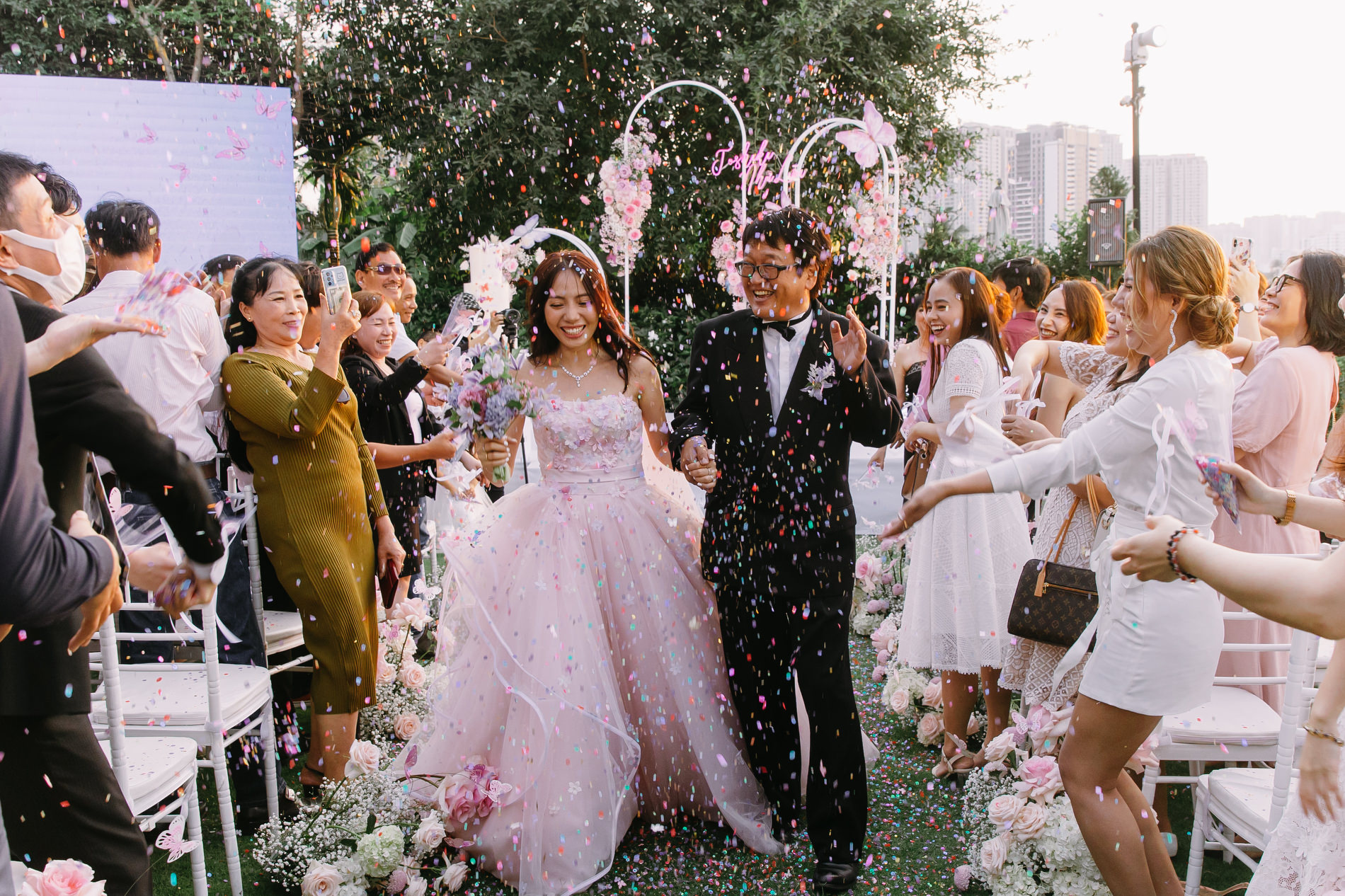 Liễu + Toshiki's Wedding Ceremony | Tổ chức tiệc cưới ấm cúng bên bờ sông cùng Mia Sài Gòn (2)